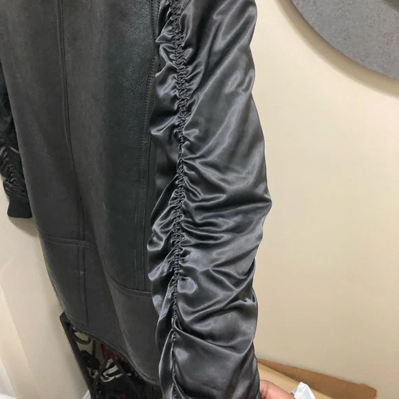 Andrew Marc Shearling Coat - Picture 6 of 6